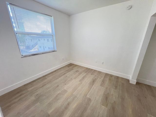 720 NW 61st Street 10, Miami, FL 33127