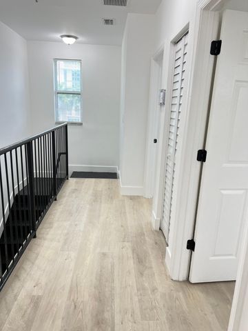 720 NW 61st Street 10, Miami, FL 33127