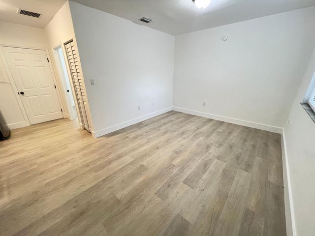 720 NW 61st Street 10, Miami, FL 33127