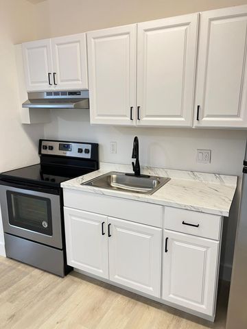 720 NW 61st Street 10, Miami, FL 33127