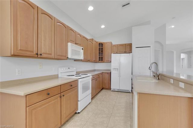 9180 Spanish Moss WAY # 922, Bonita Springs, FL 34135