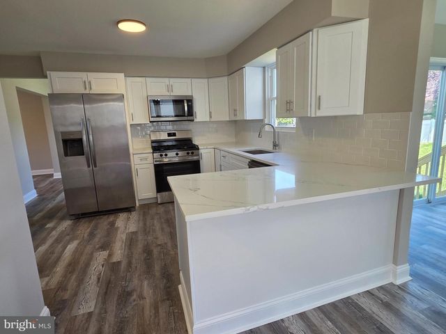 110 STOCKTON BLVD, Berlin, NJ 08009