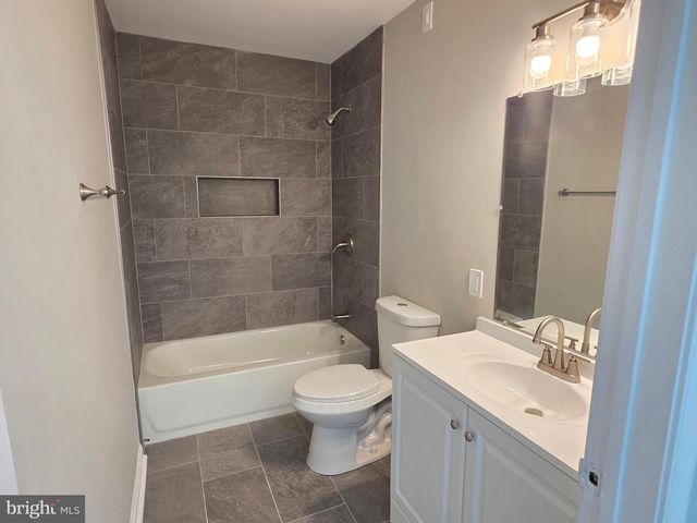 110 STOCKTON BLVD, Berlin, NJ 08009