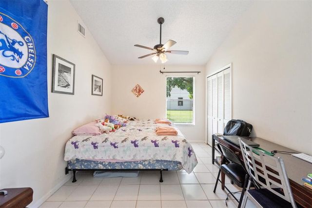 2606 Bedford Mews Dr, Wellington, FL 33414