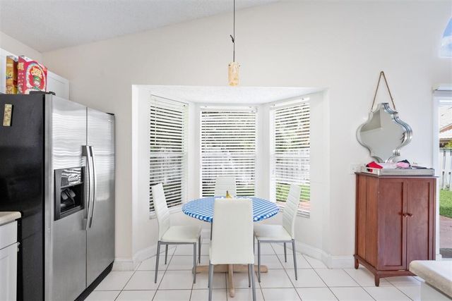 2606 Bedford Mews Dr, Wellington, FL 33414