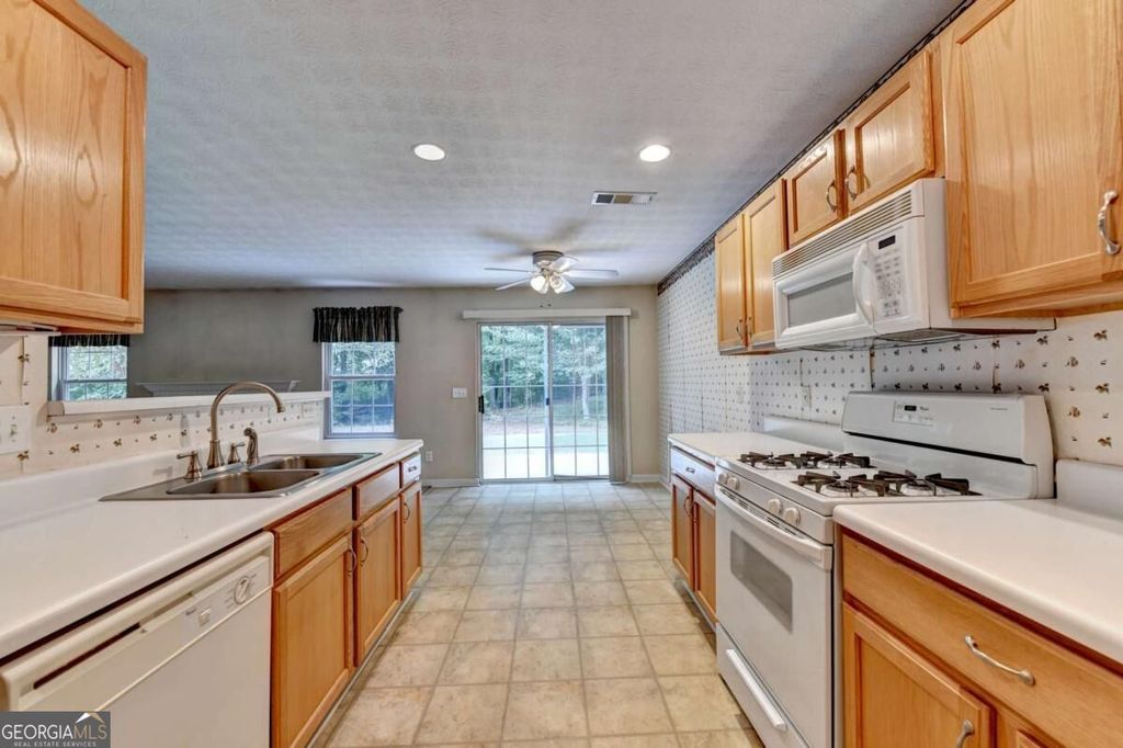 3065 Evergreen Eve Crossing, Dacula, GA 30019 — photo 4