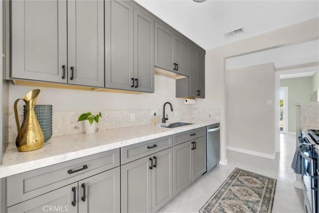 3967 E Sunny Dunes Road, Palm Springs, CA 92264