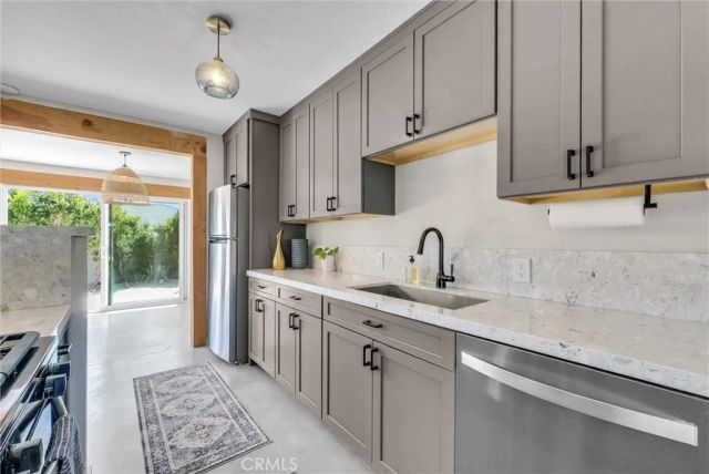 3967 E Sunny Dunes Road, Palm Springs, CA 92264