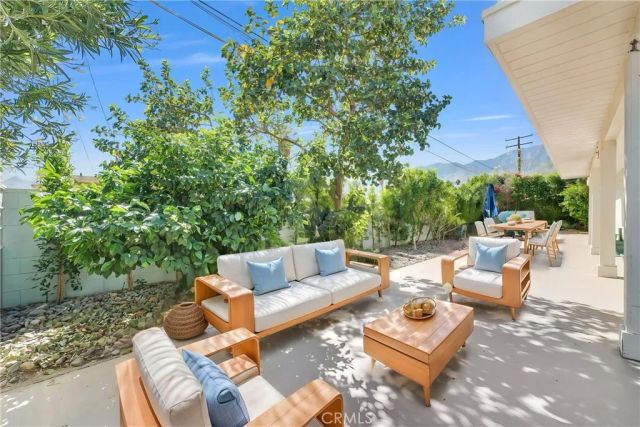 3967 E Sunny Dunes Road, Palm Springs, CA 92264