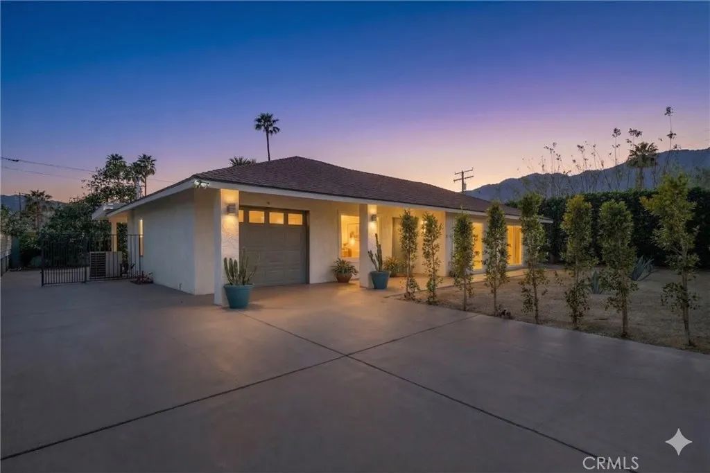 3967 E Sunny Dunes Road, Palm Springs, CA 92264