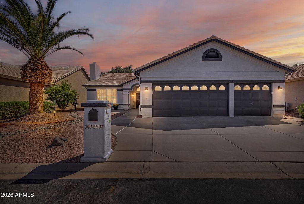9525 E CHAMPAGNE Drive, Sun Lakes, AZ 85248 — photo 2