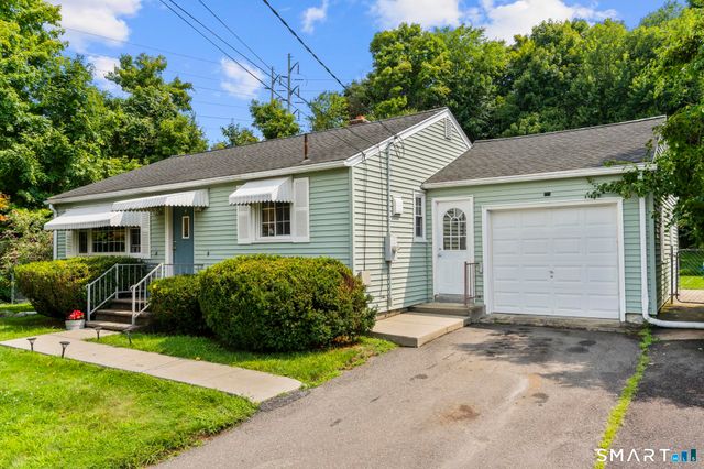 707 Oronoke Road, Waterbury, CT 06708