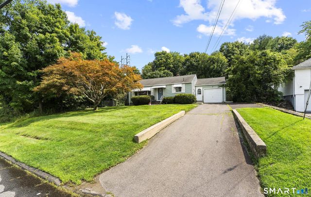 707 Oronoke Road, Waterbury, CT 06708