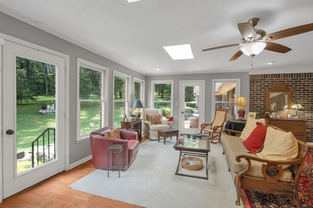 905 S Jefferson St, Winchester, TN 37398