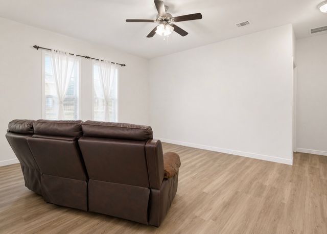 320 Grassland Drive, Denton, TX 76210