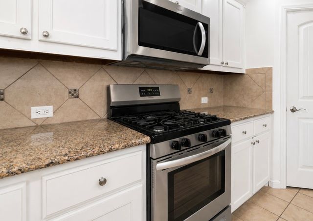 320 Grassland Drive, Denton, TX 76210