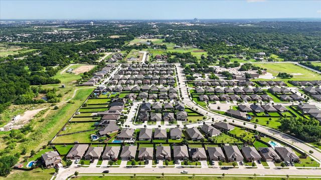 320 Grassland Drive, Denton, TX 76210