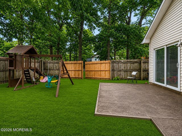 1000 Waldorf Terrace, Lakewood, NJ 08701