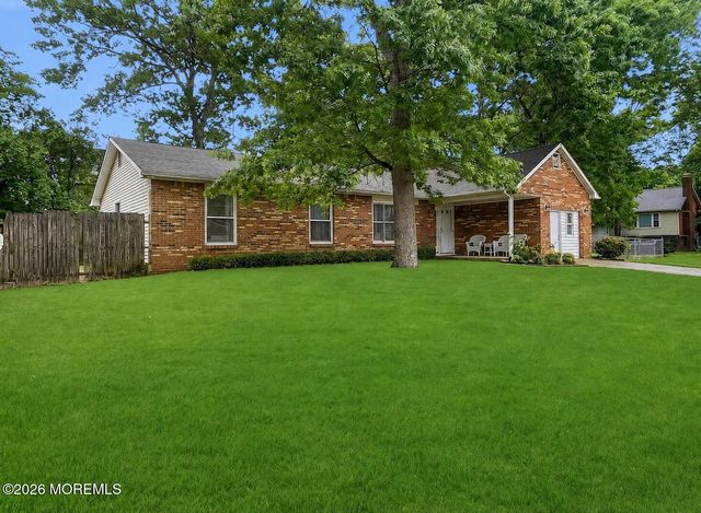 1000 Waldorf Terrace, Lakewood, NJ 08701