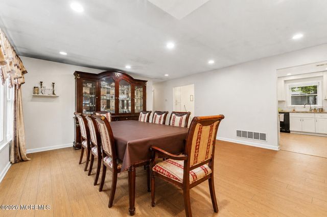 1000 Waldorf Terrace, Lakewood, NJ 08701