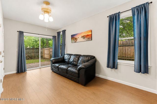 1000 Waldorf Terrace, Lakewood, NJ 08701