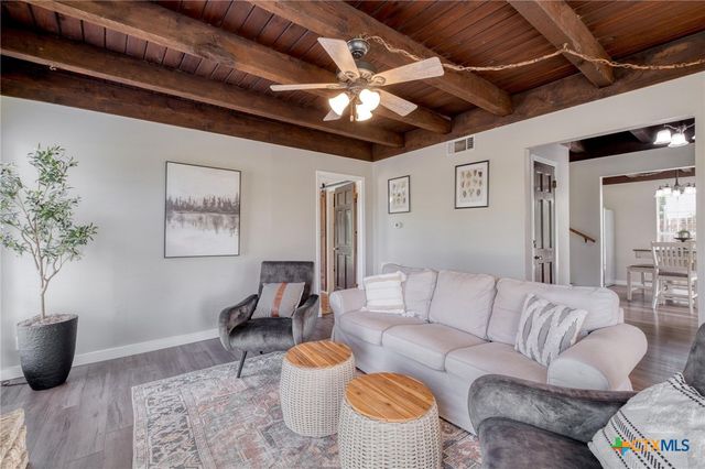 104 Matthews Circle, Liberty Hill, TX 78642