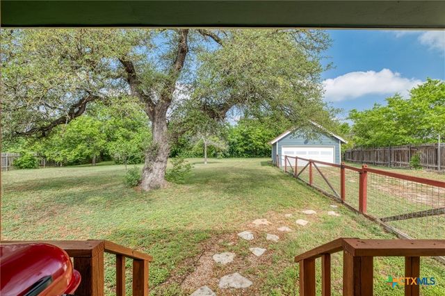 104 Matthews Circle, Liberty Hill, TX 78642