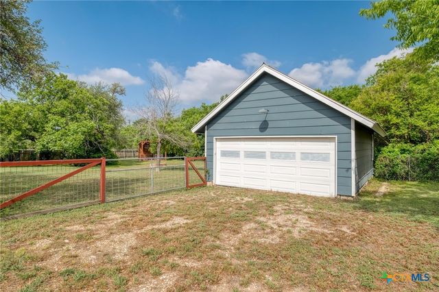 104 Matthews Circle, Liberty Hill, TX 78642