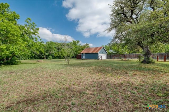 104 Matthews Circle, Liberty Hill, TX 78642