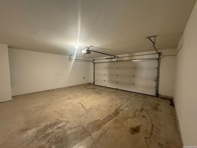 12119 Luckey Vw, San Antonio, TX 78252