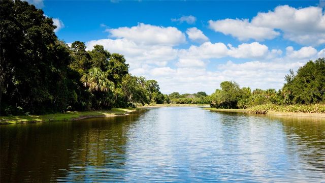 5137 REDBRIAR COURT, Sarasota, FL 34238