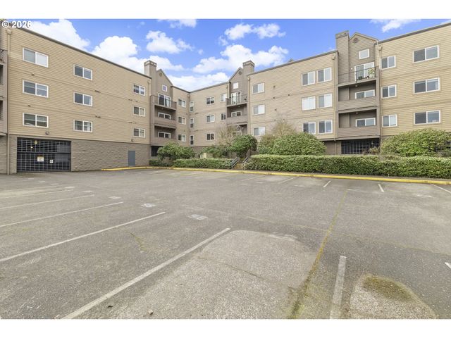 4320 S CORBETT Ave 102, Portland, OR 97239