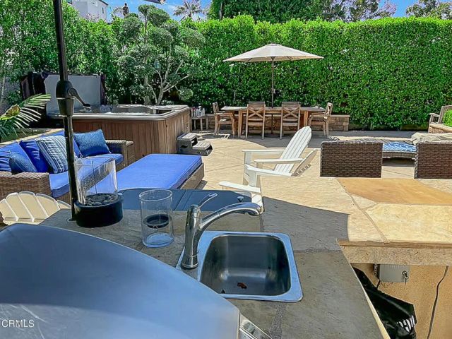 1140 Cornwall Lane, Ventura, CA 93001