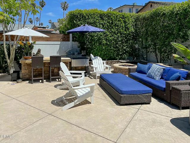 1140 Cornwall Lane, Ventura, CA 93001