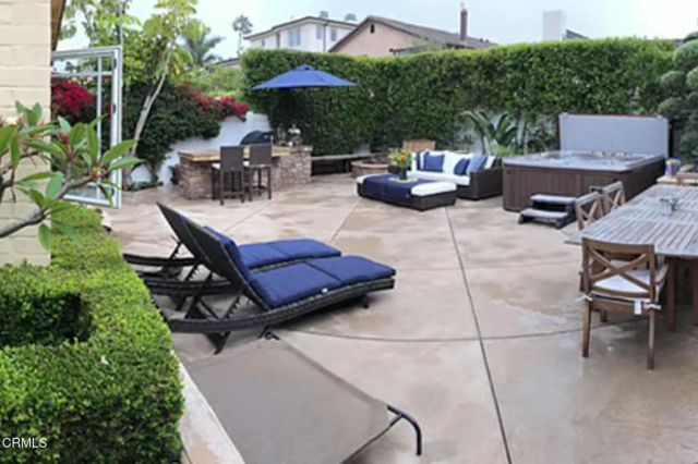 1140 Cornwall Lane, Ventura, CA 93001