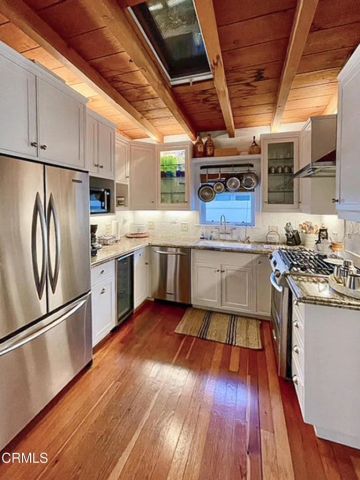 1140 Cornwall Lane, Ventura, CA 93001