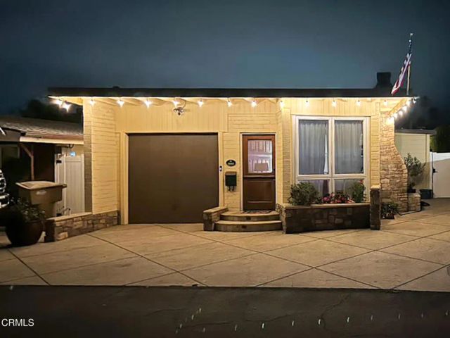 1140 Cornwall Lane, Ventura, CA 93001