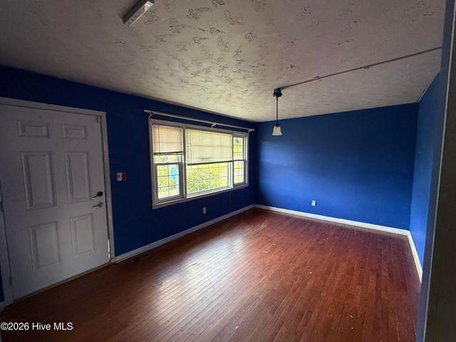 14 Sheffield Road, Jacksonville, NC 28546