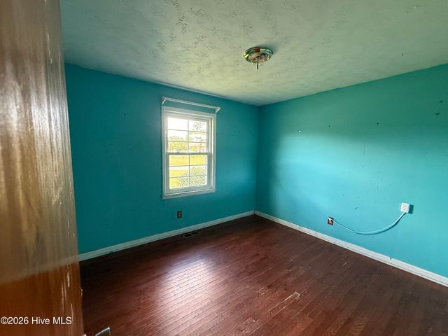 14 Sheffield Road, Jacksonville, NC 28546