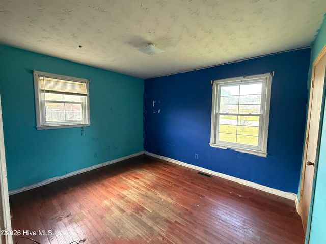 14 Sheffield Road, Jacksonville, NC 28546