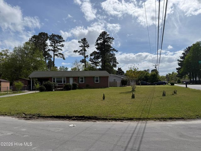 14 Sheffield Road, Jacksonville, NC 28546