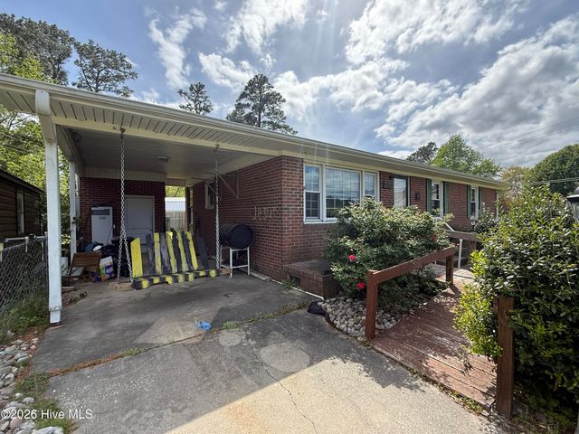 14 Sheffield Road, Jacksonville, NC 28546