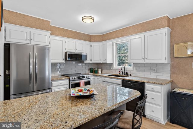 906 SNAPPER DAM RD, Landisville, PA 17538