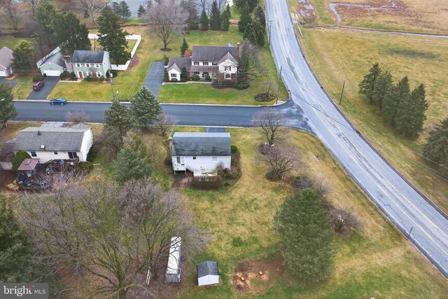 906 SNAPPER DAM RD, Landisville, PA 17538