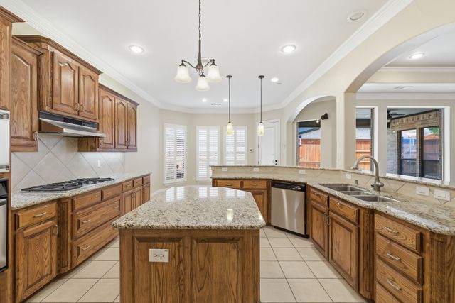 1120 Sabine Court, Colleyville, TX 76034