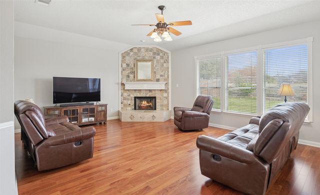 8228 Muirwood Trail, Fort Worth, TX 76137