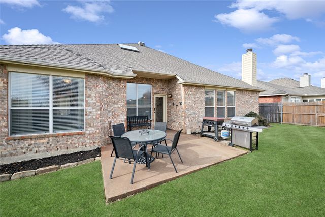 8228 Muirwood Trail, Fort Worth, TX 76137