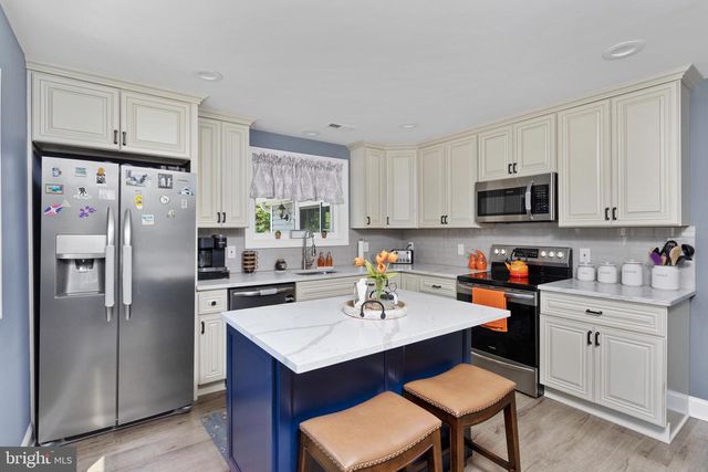 340 WASHINGTON CROSSING PENNINGTON RD, Titusville, NJ 08560
