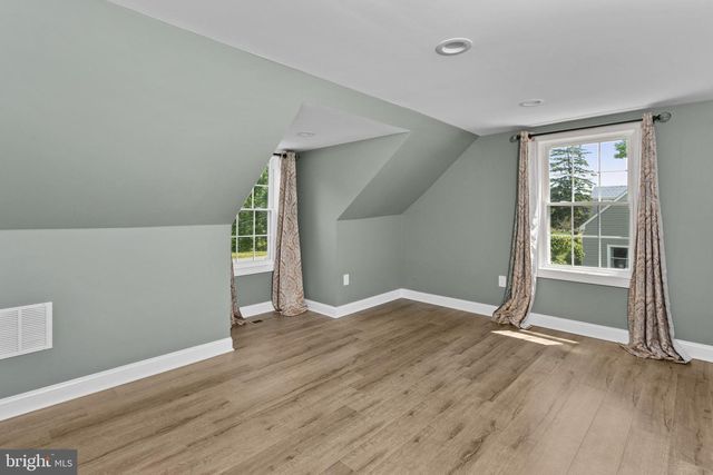 340 WASHINGTON CROSSING PENNINGTON RD, Titusville, NJ 08560