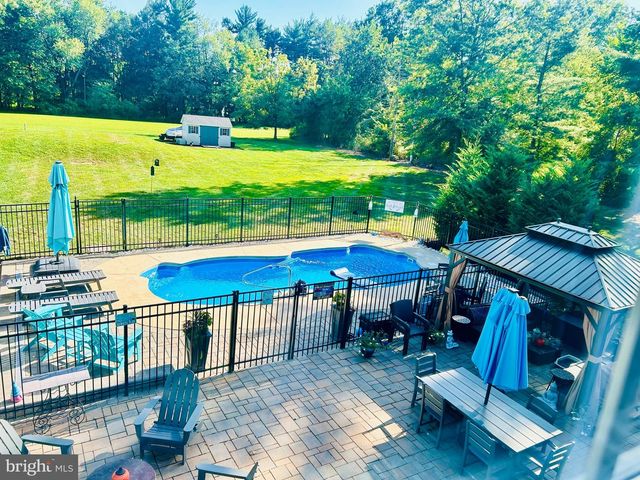 340 WASHINGTON CROSSING PENNINGTON RD, Titusville, NJ 08560